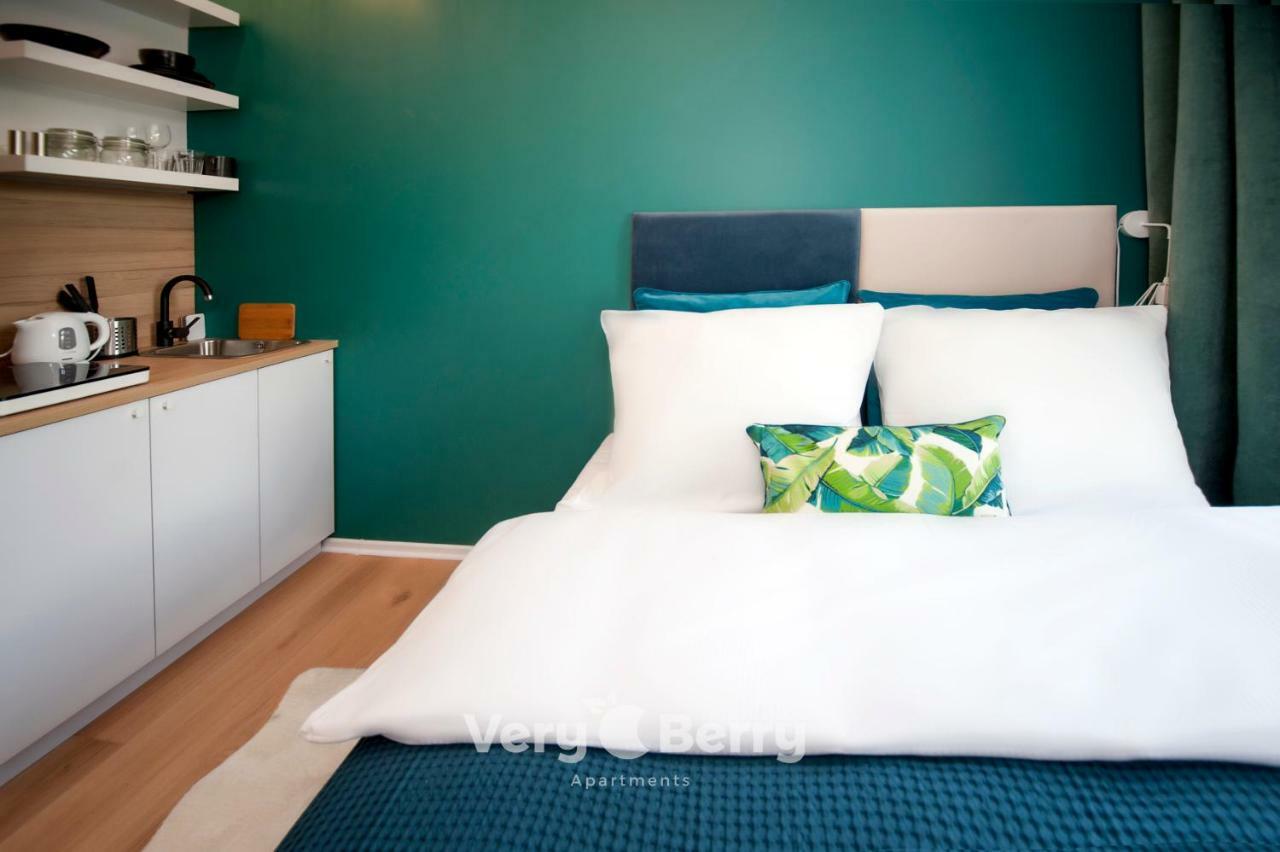 Very Berry - Glogowska 35A - Mtp Apartments - Self Check In 24H 포즈난 외부 사진