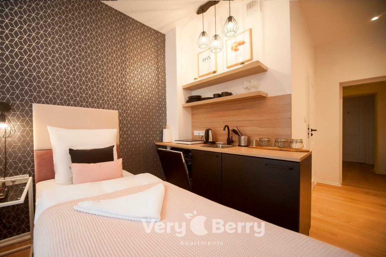 Very Berry - Glogowska 35A - Mtp Apartments - Self Check In 24H 포즈난 외부 사진